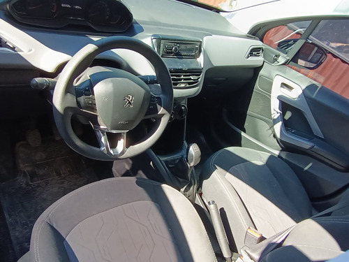 Peugeot 208 1.5 Active