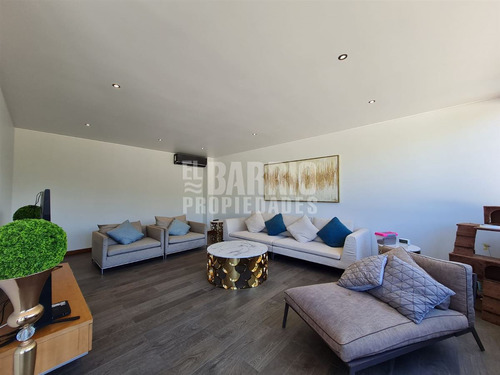 Casa En Venta En Las Brisas De Chicureo