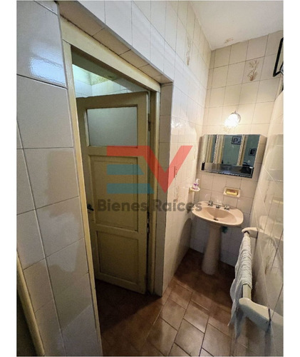 Imagen 10 de 15 de Venta. Gran Propiedad 8 Dormitorios En Centro De Cordoba Capital. 320 Mts Cubiertos 470 Mts Terreno