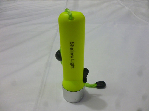 Linterna Submarina Acuatica Buceo Brillante Led Cree