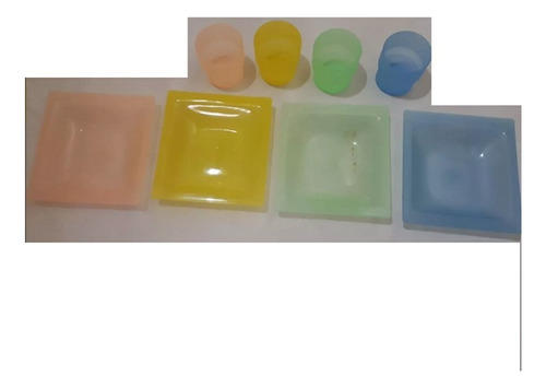Set De Platos Plásticos Por 4 Charlable