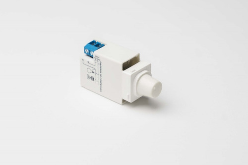 Imagen 1 de 3 de Regulador Tecnova 800w Modelo Tipo Línea 2000 - Square Slim