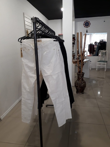 Perchero En Caño De Hierro Gran Resistencia Pronta Entrega