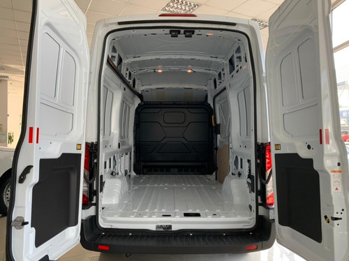 Imagen 8 de 16 de Ford Transit Furgon Medio Techo Elevado 0km