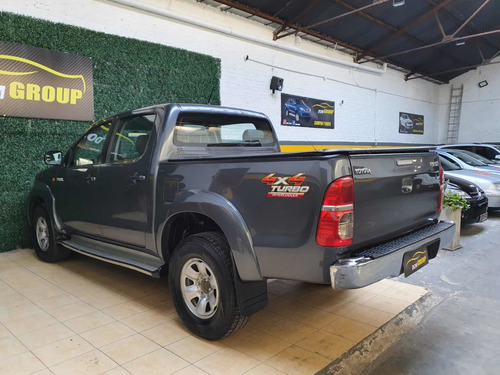 Imagen 14 de 20 de Toyota Hilux 2012 3.0 Cd Sr I 171cv 4x4