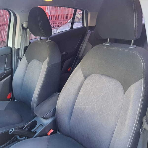 Imagem 12 de 15 de Fiat Bravo Essence Dualogic 1.8 2016