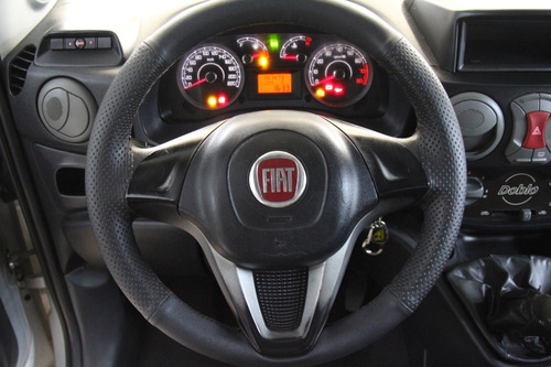 Imagem 6 de 14 de Fiat Doblo Attractiv