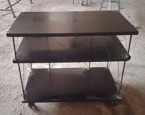 Mesa Auxiliar Para Television (Usado)