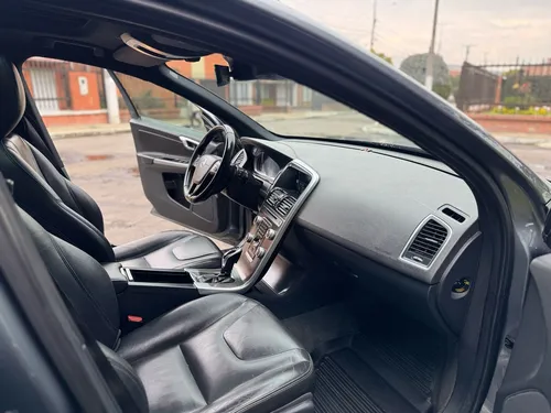 Volvo XC60 2.5 T5 Awd Momentum