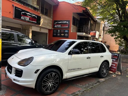 Porsche Cayenne 3.2 V6