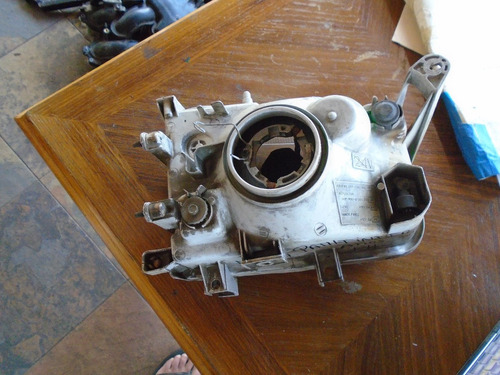 Imagen 3 de 3 de Vendo Lampara Delantera Izquierda Nissan Pahtfinder Año 2000