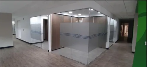Oficina En Arriendo En Los Rosales. Cod A1038397