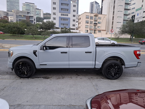 Ford Lobo LIMITED HEV 4X4