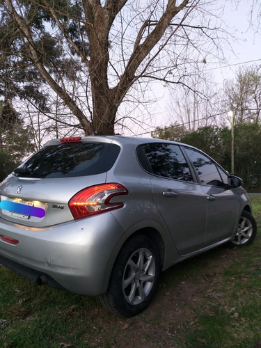 Peugeot 208 1.5 Allure Touchscreen 2013