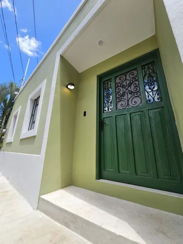 Casa Remodelada De Una Planta En Venta En Conkal.