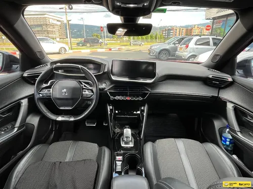 Peugeot 2008 Gt Line 1.2cc At Aa 4x2
