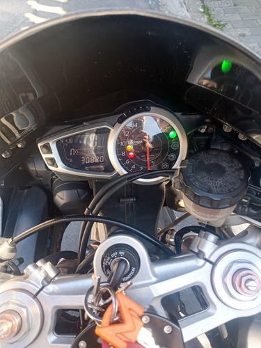Imagem 8 de 12 de Triump Daytona 675