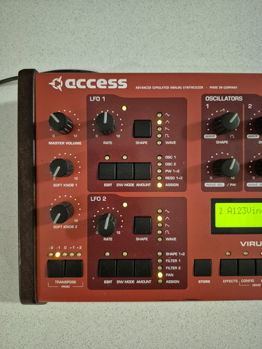 Módulo Sintetizador Access Virus Classic (virus B)