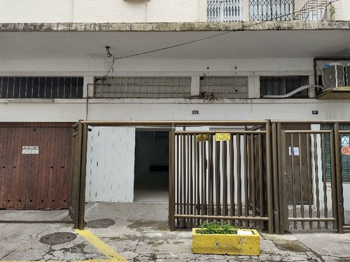 Imagem 2 de 12 de Loja Para Alugar Na Rua Hans Staden, Botafogo, Rio De Janeiro - Rj - Liv-22771