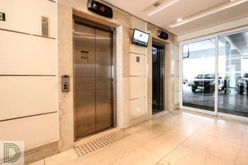 Imagem 3 de 11 de Localização Excelente, Com Comércio, Condução E Metrô Próximo. - Di26437
