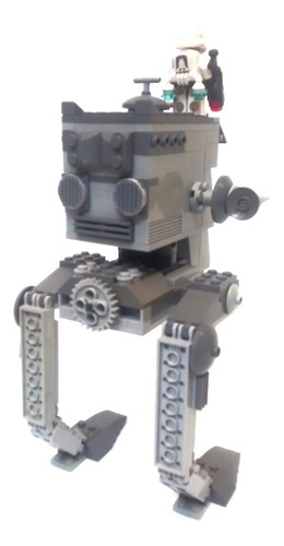 At St Walker Star Wars Nave Imperial Halcon Milenario (Usado)