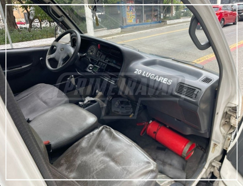 Jinbei Topic 2.2 PASSAGEIRO 8V GASOLINA 3P MANUAL