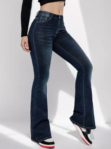 Pantalones semi acampanados hotsell