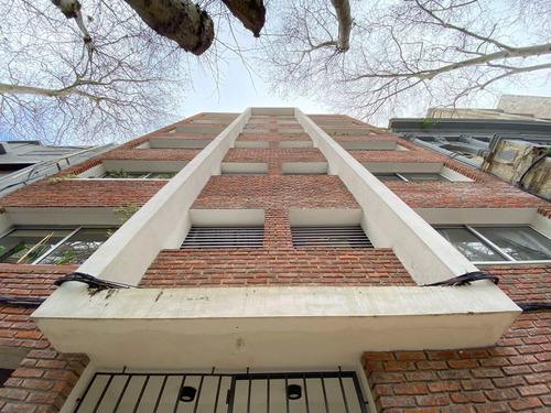 Imagen 1 de 14 de Venta De Apartamento Con 2 Dormitorios En Centro