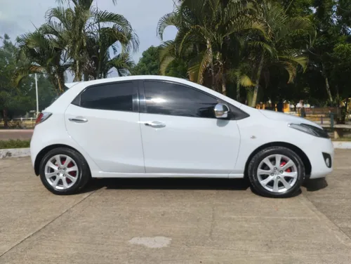 Mazda 2 1.5 15hm8