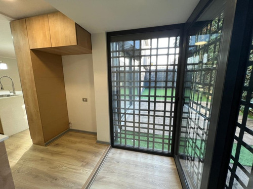 1º Piso Con Patio Y 100% Remodelado