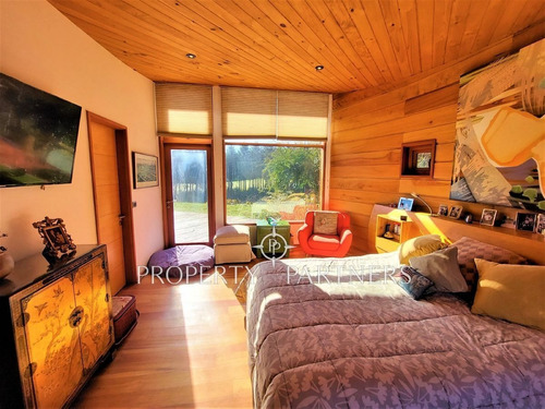 Imagen 20 de 30 de Hermosa Casa En Pucón Con Gran Vista Al Volcán