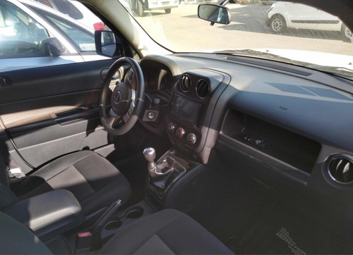 Imagen 12 de 14 de Jeep Patriot 2012 2.0 Sport 4x2 156cv Mtx