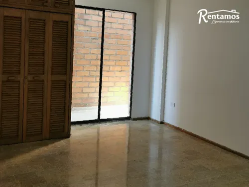 Oficina En Arriendo En El Poblado. Cod A775489