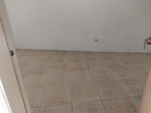 Imagen 6 de 9 de Vendo Apto 50m2 1h/1b/1p Los Caobos 3993