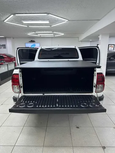 Toyota Hilux 2.4l 4x4 turbo diesel