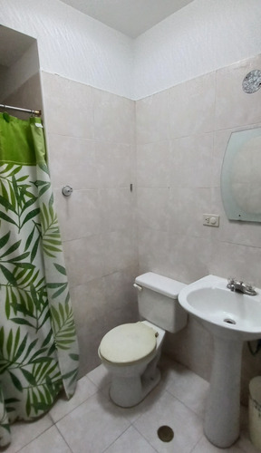 Imagen 10 de 20 de Penthouse - Apartamento En Venta En La Urb. Mañongo, Res. Frambil