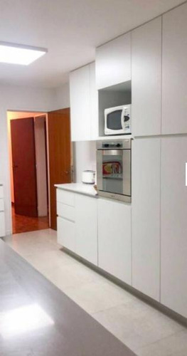 Imagen 19 de 23 de Con Renta $220.000 Av. Libertador 2600 Y Salguero 232 M2 5 Ambientes Con Patio Y Cochera