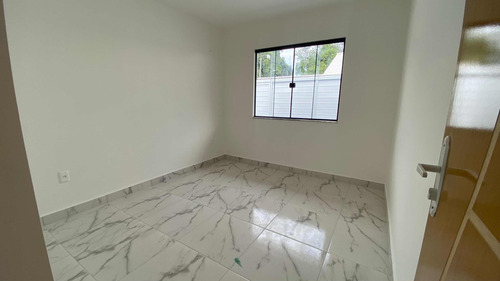 Casa 2 Quartos, Excelente Localização!