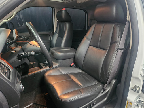 Chevrolet Tahoe E Suv Piel Cd 2a Fila Asientos 4x4 At
