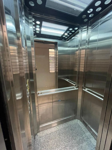 Imagen 8 de 30 de Centro Médico En Venta De Excelente Ubicación En Banfield Este