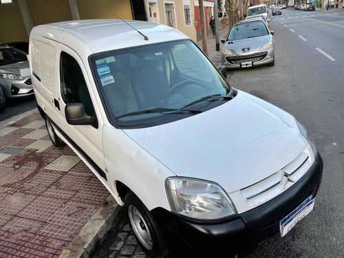 Imagen 16 de 20 de Citroën Berlingo 2016 1.6 Bussines Hdi 92cv Am54