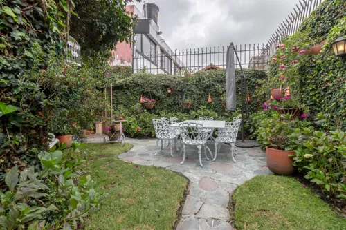 Casa En Venta En Pasadena. Cod V8251