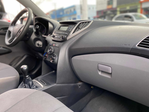 Imagem 3 de 9 de Hyundai Hb20s 2019 1.0 Unique Flex 4p