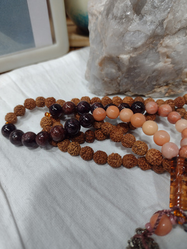 Japa Mala 108 Cuentas, Semillas Rudraksha Rodonita Granate