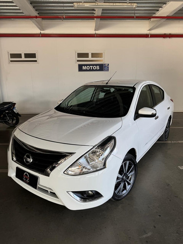 Nissan Versa 1.6 16v Sl 4p