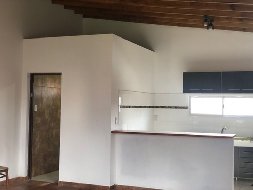 Imagen 9 de 12 de Ibarlucea: Venta Casa A Estrenar Con Piscina