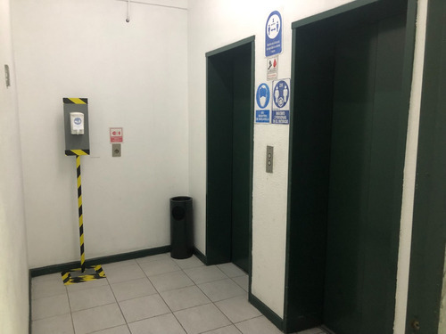 Amplia Oficina Los Leones Lota 5 Privados 3 Baños 3 Est 2 Bd