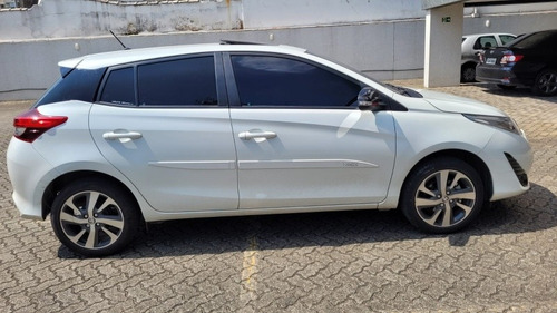 Imagem 4 de 15 de Toyota Yaris 2021 1.5 S 16v Cvt 5p Elétrica - Impecável!