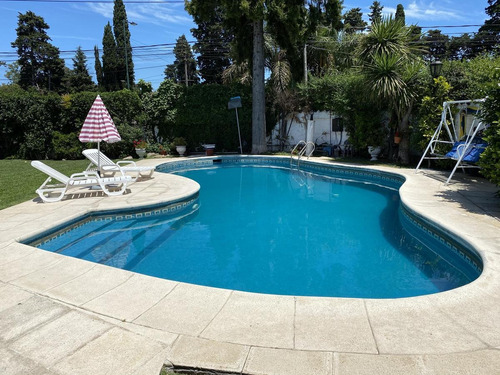 Imagen 12 de 30 de Casa Con Gran Jardin Y Piscina - Las Lomas - Frente Al Golf
