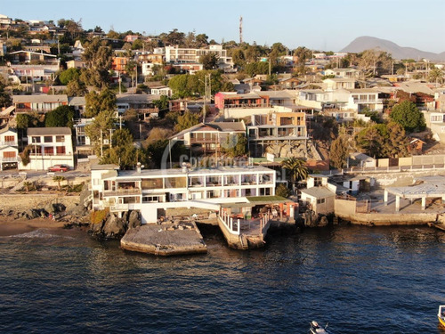 Casa En Venta De 14 Dorm. En Coquimbo
